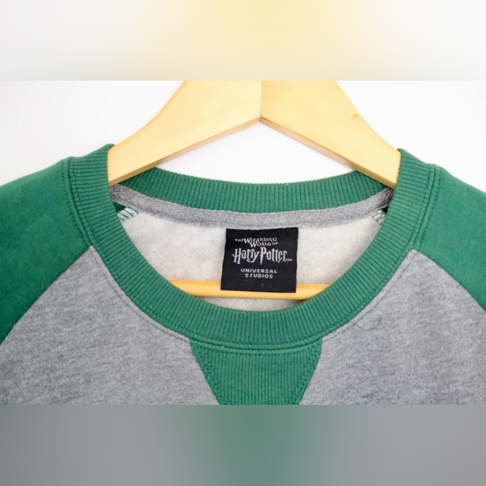 Universal Studios Sweatshirt Wizarding World Harry Potter Slytherin- New - Picture 2 of 6